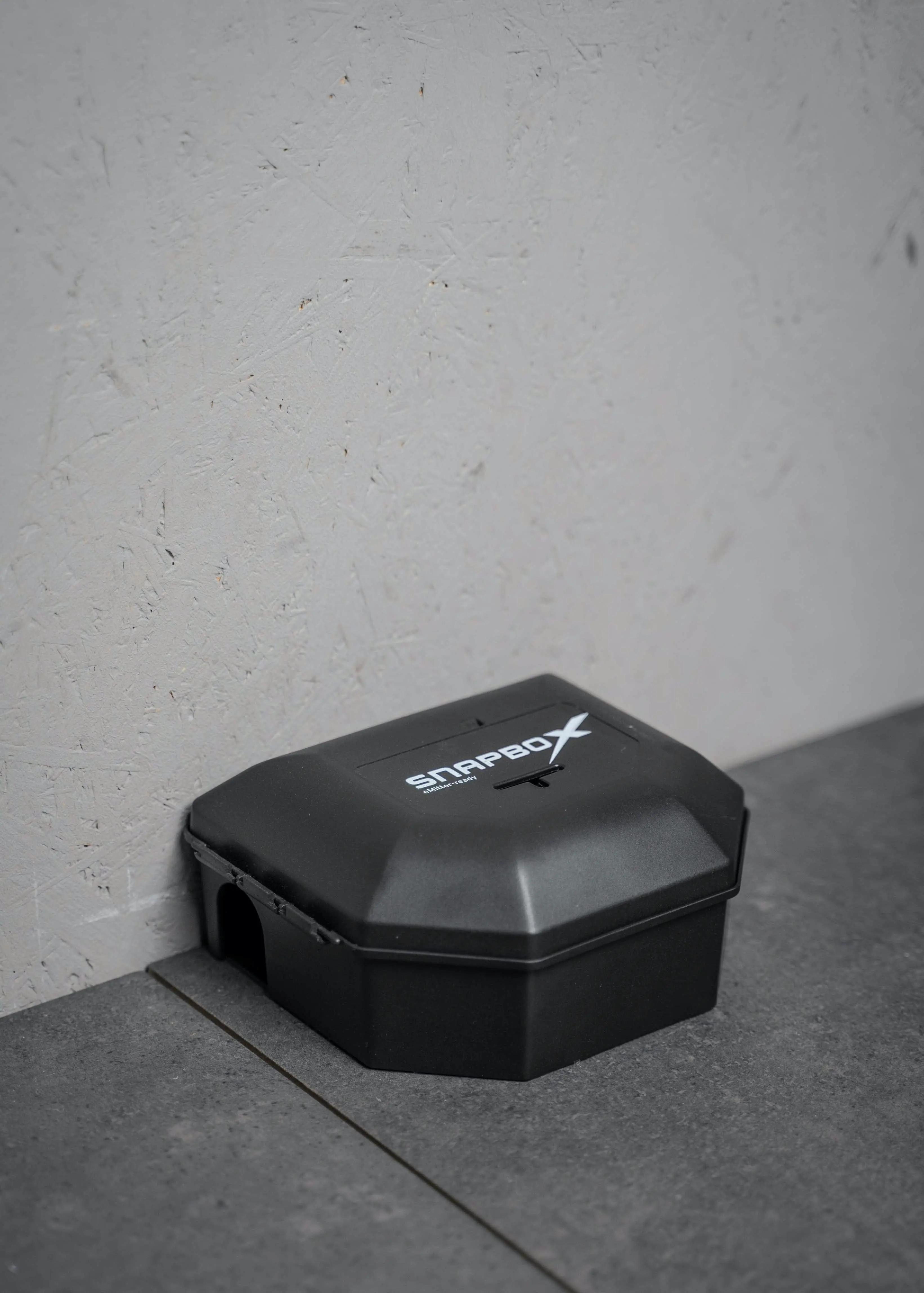 Snapbox_09 Mausefalle Snapbox | Station inkl. Schlagfalle, Schlüssel und giftfreiem Monitor zum Mäuse fangen