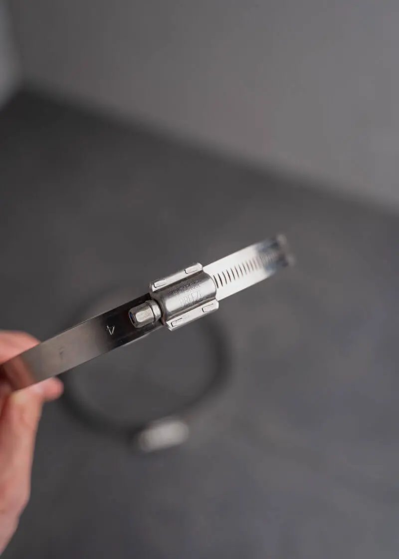 futura_schneckenschraubschellen_04 Schneckenschraubschellen (102-156mm) für Ansitzstange 2er Set