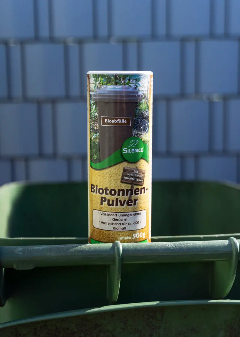 biotonnenpulver_anwendung_01 Silence Biotonnen-Pulver