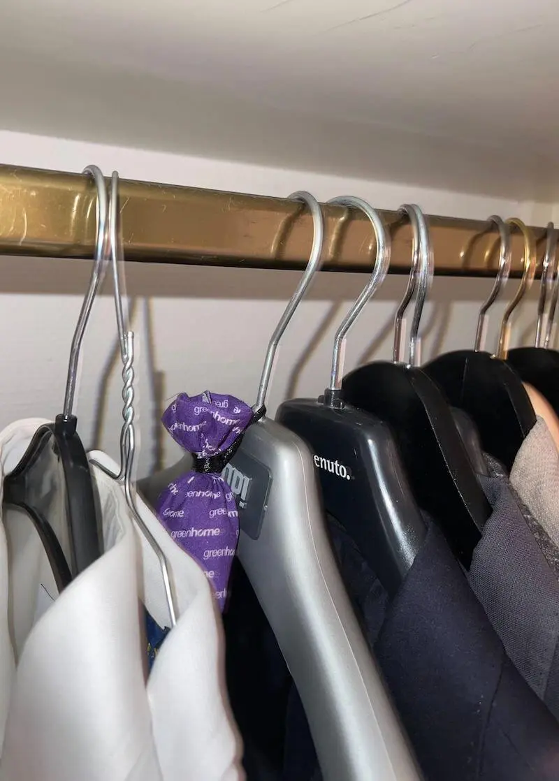 greenhome_mottensaeckchen_lavendel_anwendung_01 Mottensäckchen | Mottenschutz mit Lavendel